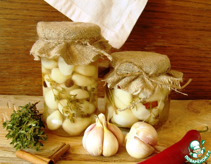Рецепт: Маринованный пряный чеснок Рецепт: Маринованный пряный чеснок